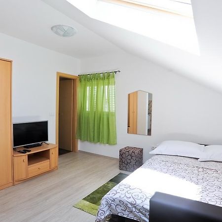 Apartmani Roko Zara Camera foto