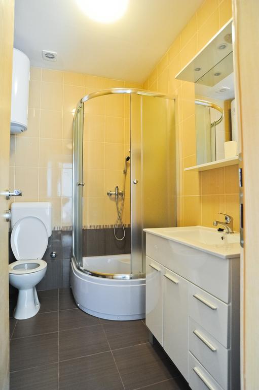 Apartmani Roko Zara Camera foto