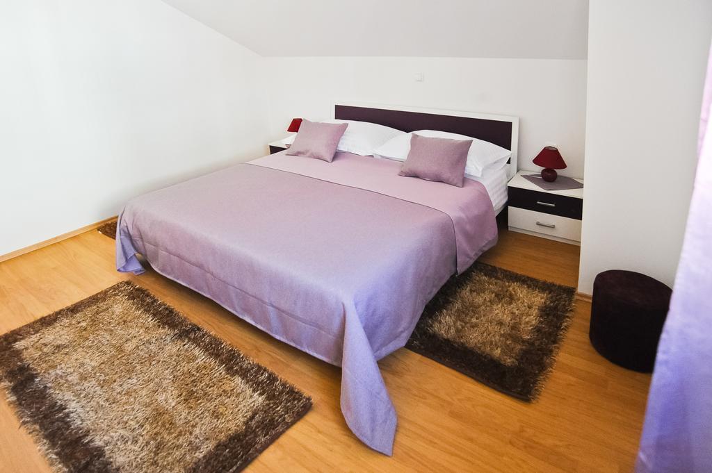 Apartmani Roko Zara Camera foto