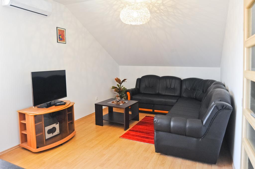 Apartmani Roko Zara Camera foto