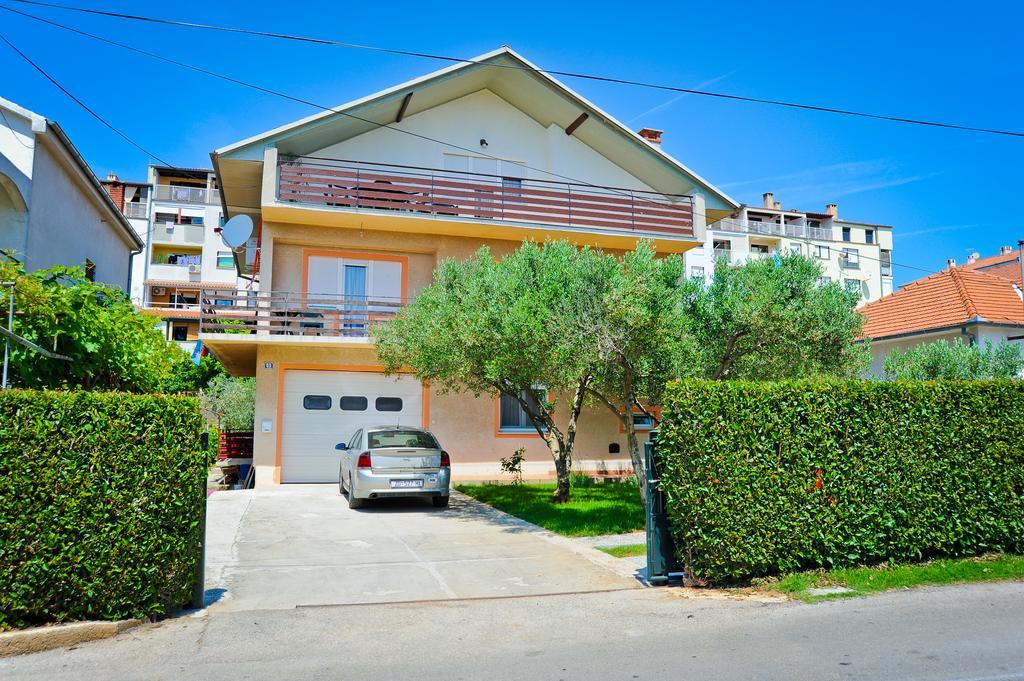 Apartmani Roko Zara Camera foto