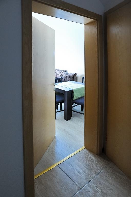 Apartmani Roko Zara Camera foto