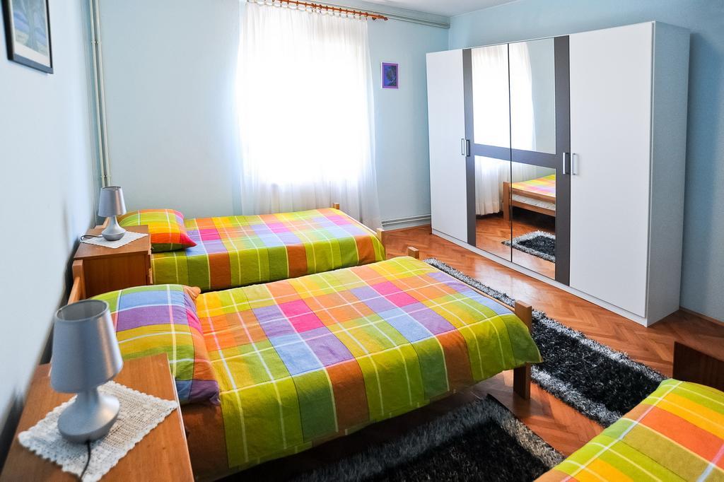 Apartmani Roko Zara Camera foto