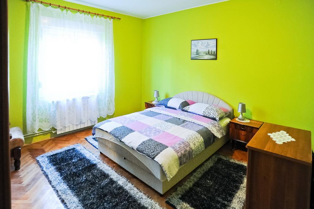 Apartmani Roko Zara Camera foto