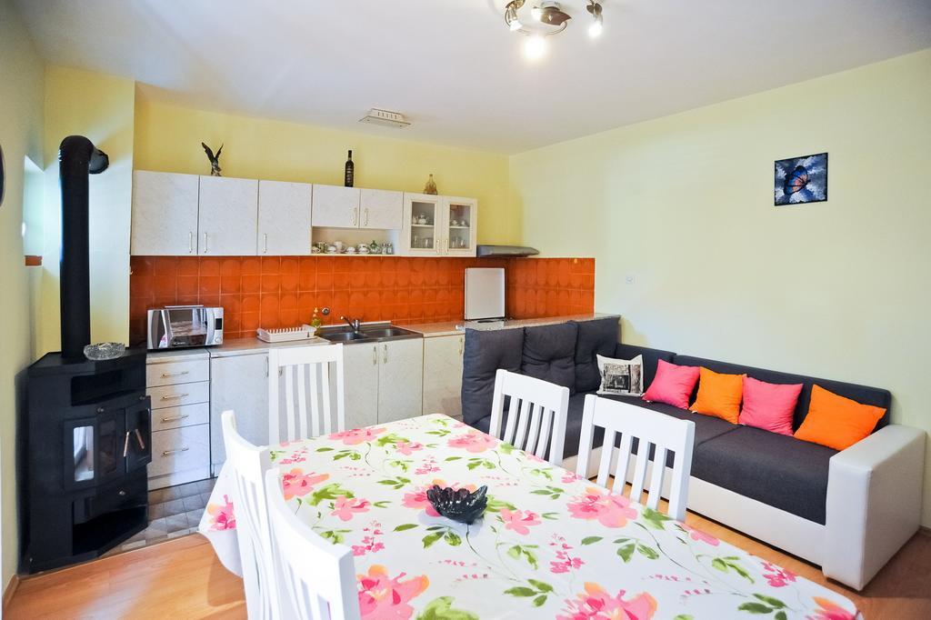 Apartmani Roko Zara Camera foto